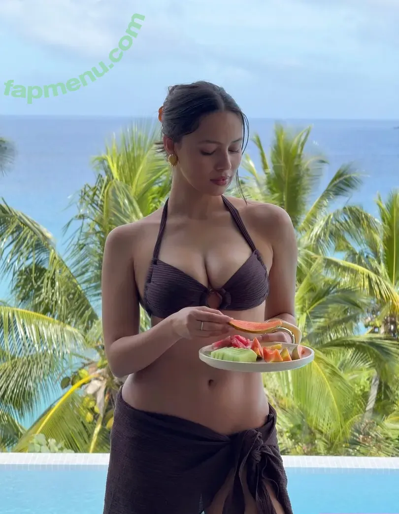 Fiona Barron nude photo #0542 (fiona.bl)