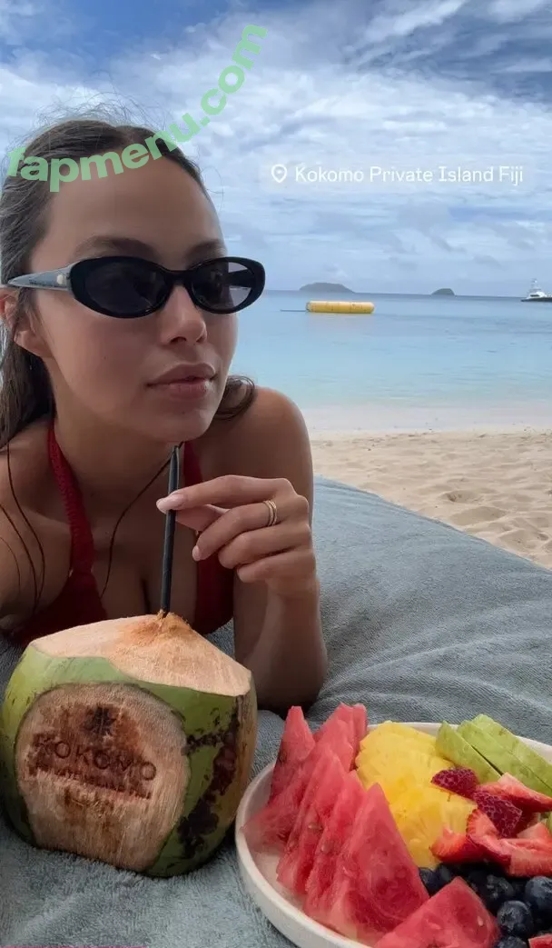 Fiona Barron nude photo #0545 (fiona.bl)