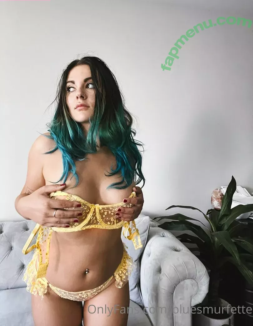 Fiona Bones nude photo #0010 (bluehairbones / bluesmurfette)