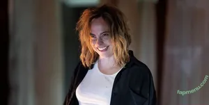 Fiona Dourif / fionadourif nude photo #0027