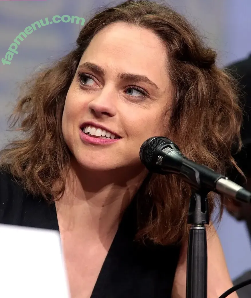 Fiona Dourif nude photo #0032 (fionadourif)