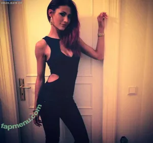 Fiona Erdmann / fionaerdmann nude photo #0237