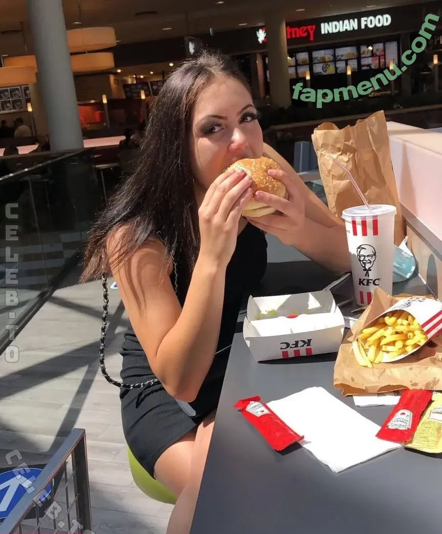 _fiona.rlt_ nude photo #0062 (fiona.rlt)