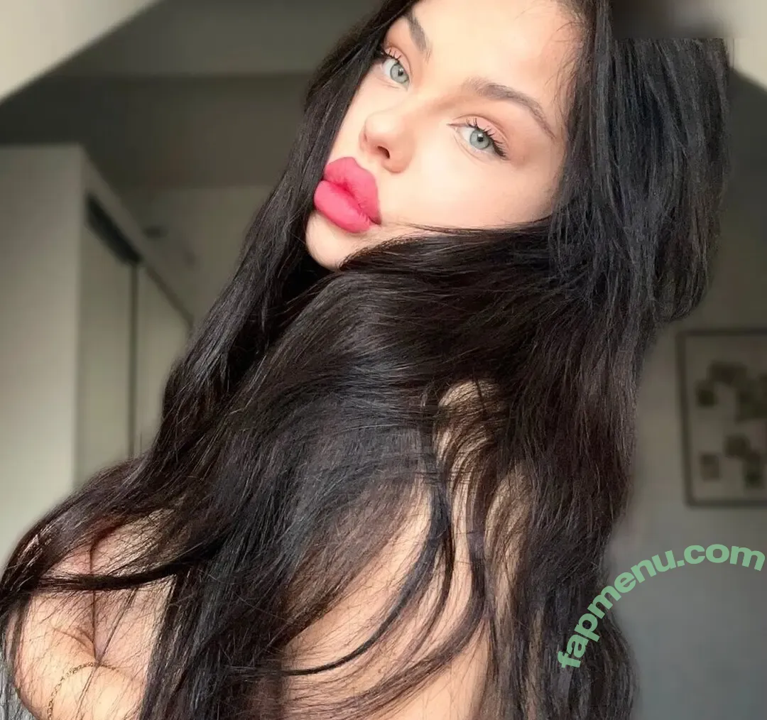 Fionachen nude photo #0025 (Fionachen)