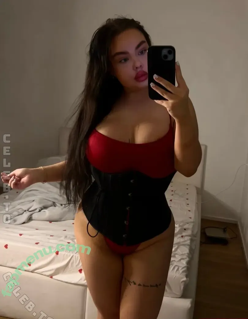 Fionachen nude photo #0219 (kiki.tresnickova / kiki_tresnicka)