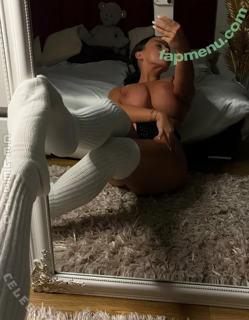 Fionachen nude photo #0236 (kiki.tresnickova / kiki_tresnicka)