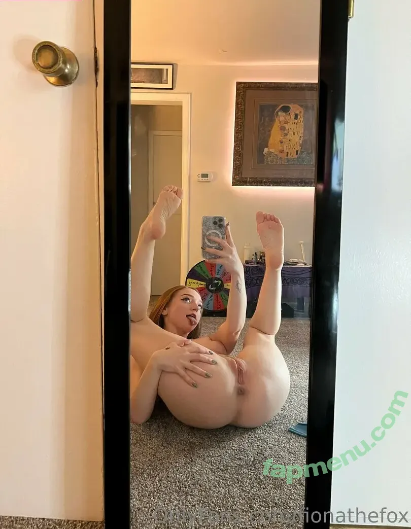 FionaTheFox nude photo #0163 (fionafoxmfc / fithefox)