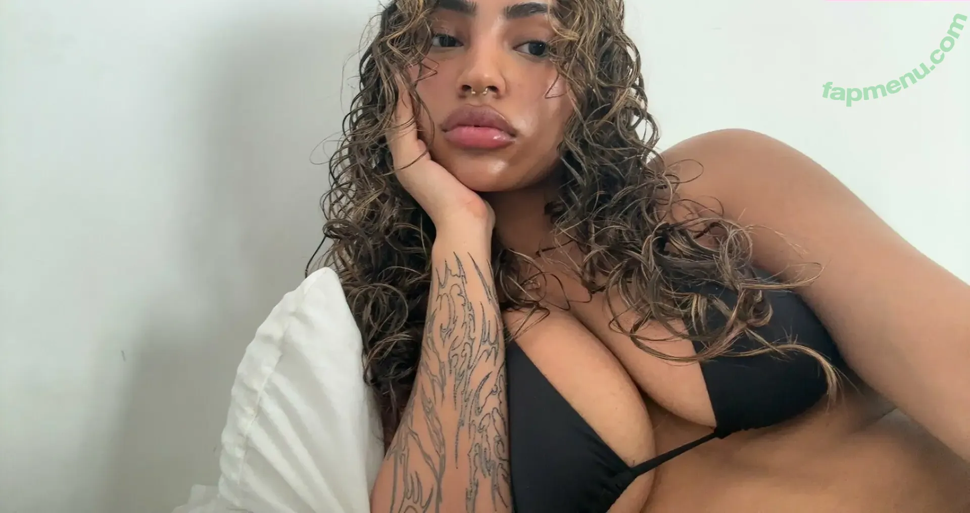 Fionee nude photo #0280 (fprine)