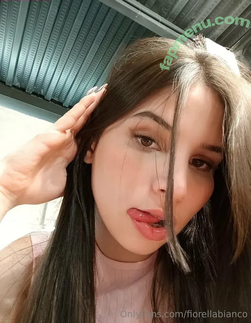 fiorellabianco nude photo #0029 (fiorellabianco)