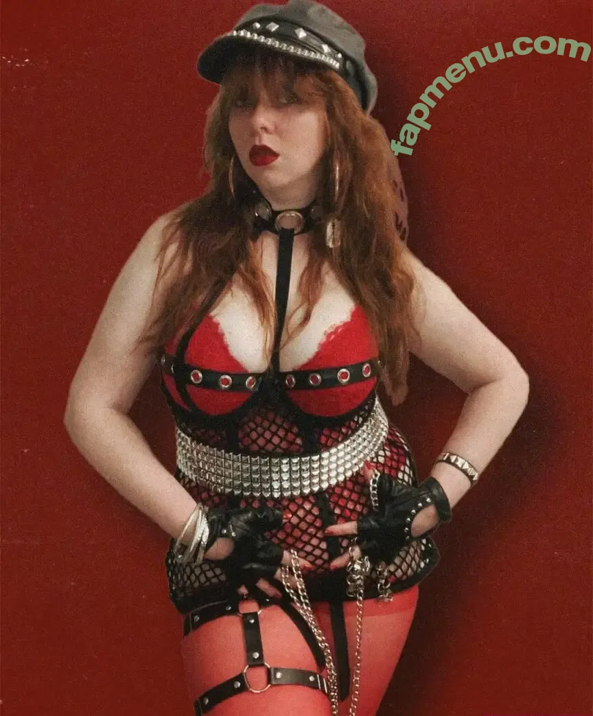 ___fire_woman___ nude photo #0005 (___fire_woman___)