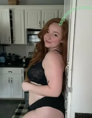  nude photo #0002