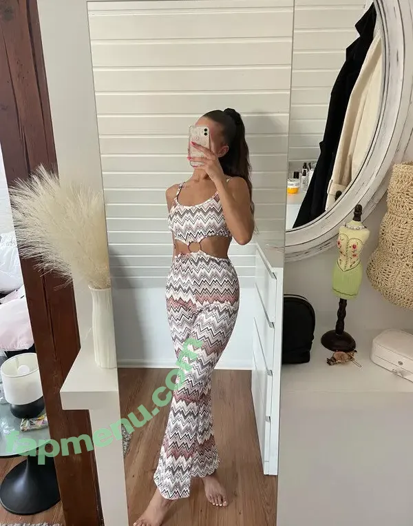 Firenix nude photo #0006 (alliinaawe / firenixxxx)