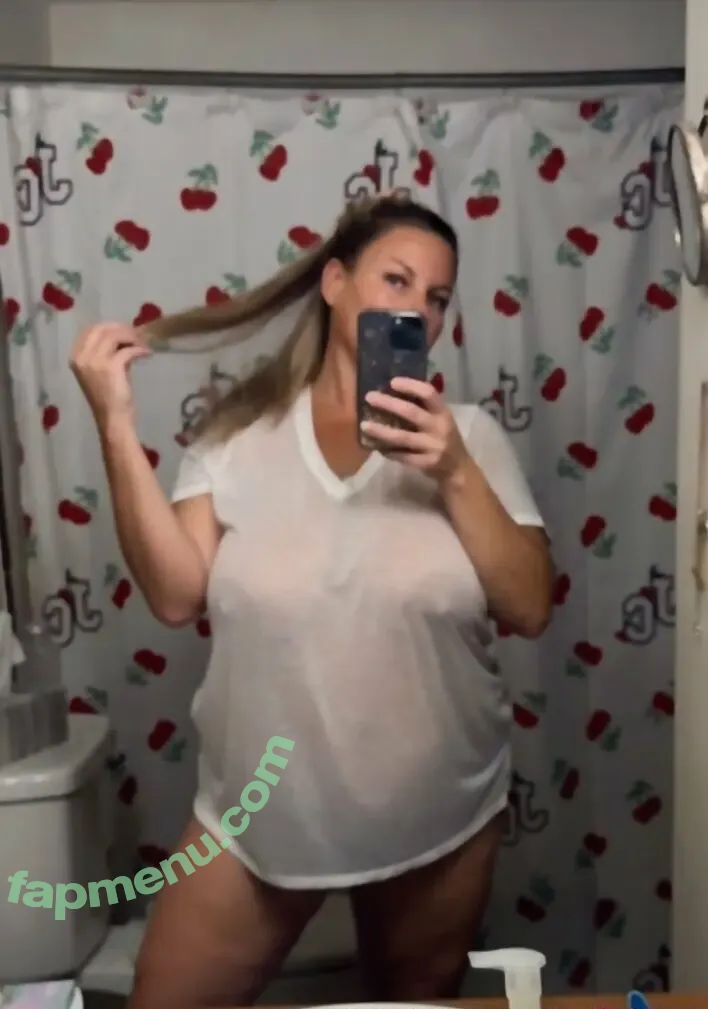 firstmilfmate nude photo #0082 (milfi1710)