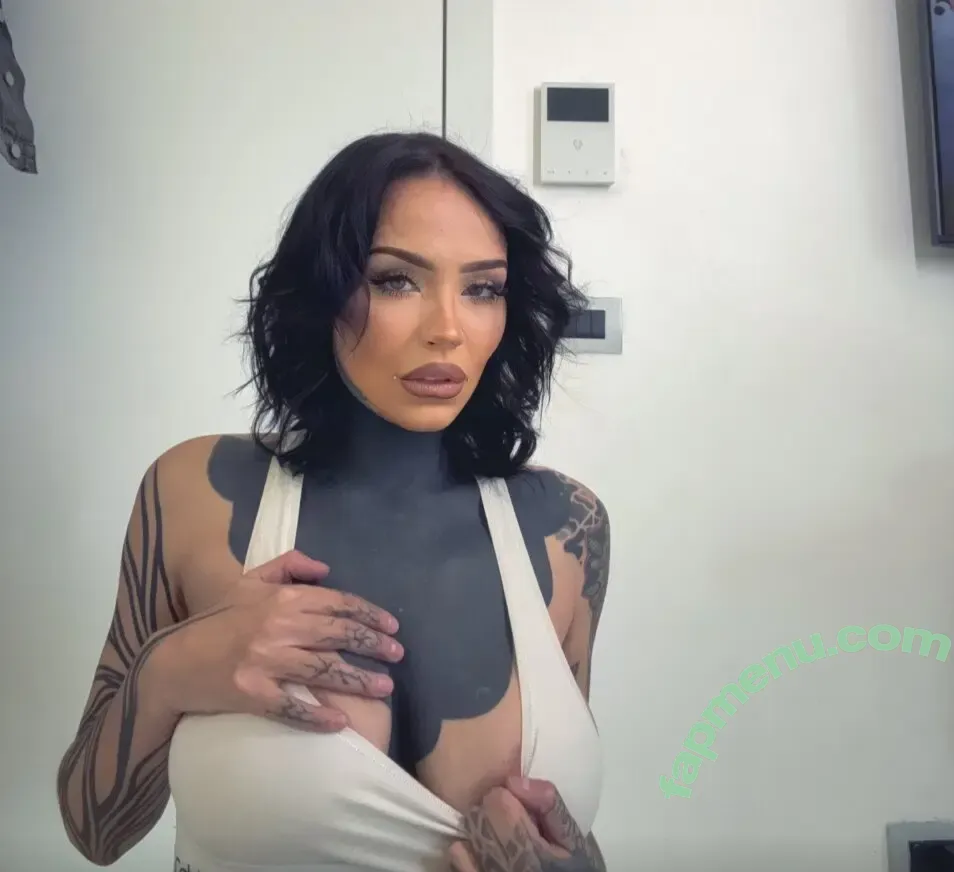Fishball Suicide nude photo #0004 (felisjapiana / fishball_sg / fishballsg)
