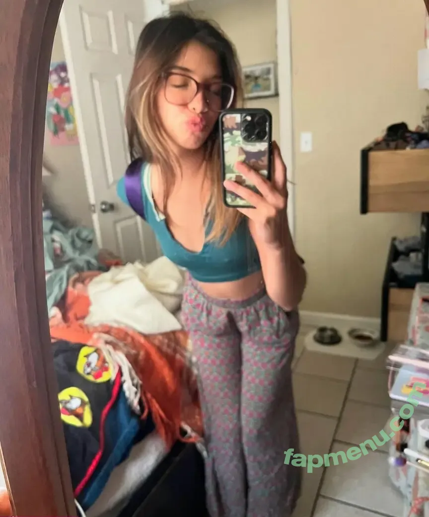 fishtanklive nude photo #0065 (fishtank.live)