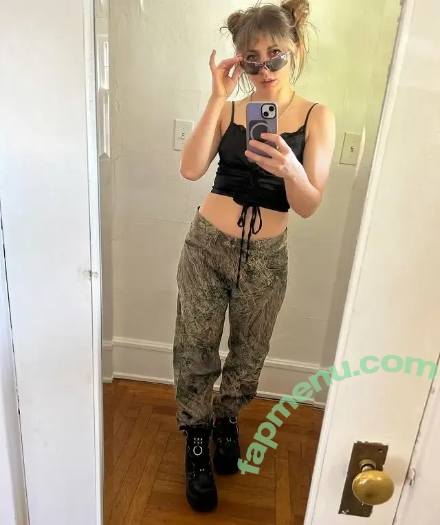 fishtanklive nude photo #0132 (fishtank.live)