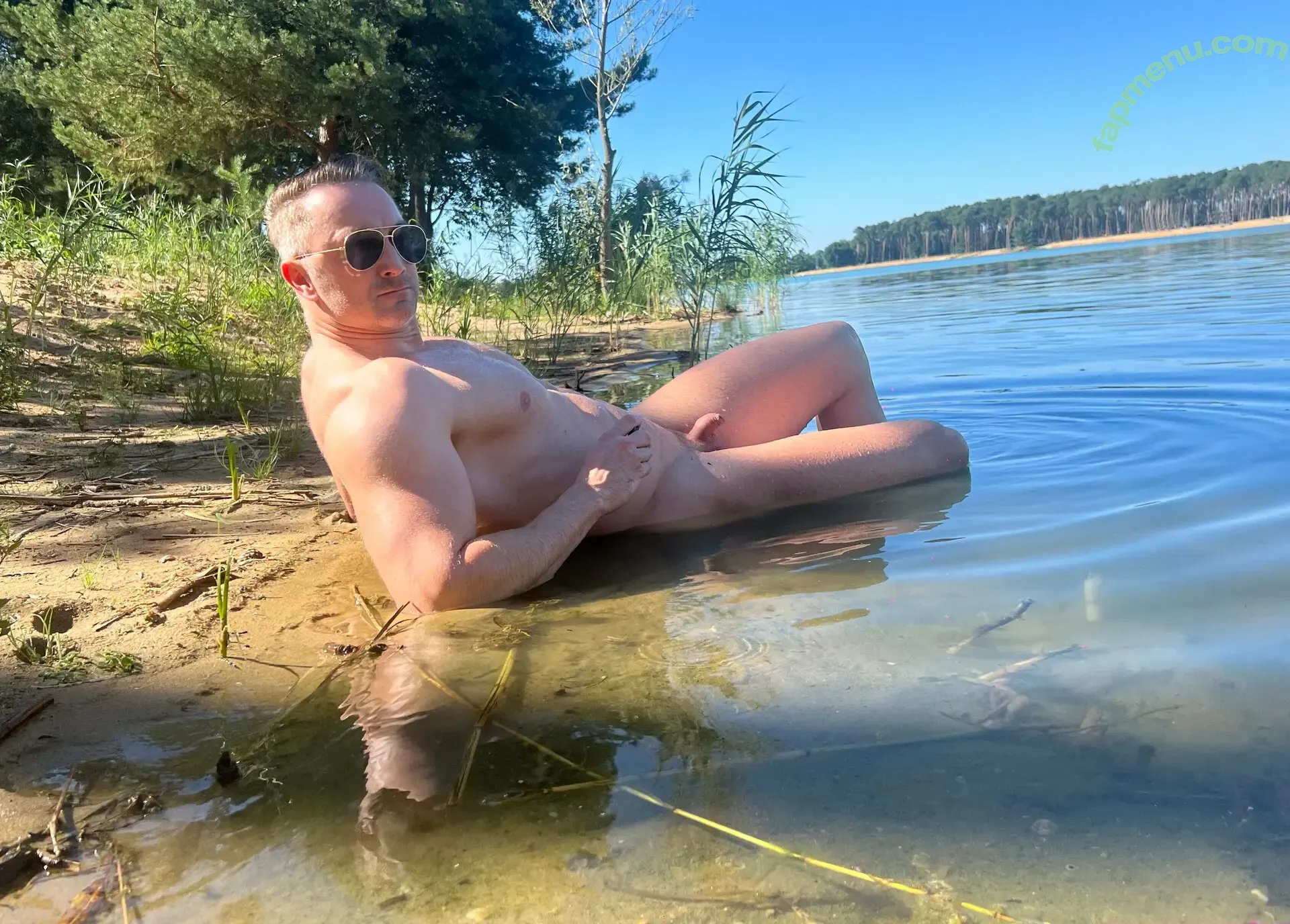 fit-andrew nude photo #0018 (fit-andrew)