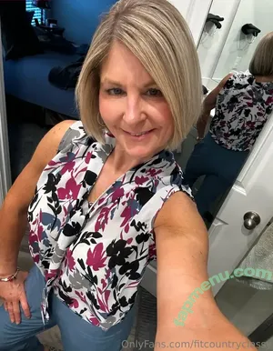 fitcountryclassy / candyrichards__ nude photo #0117