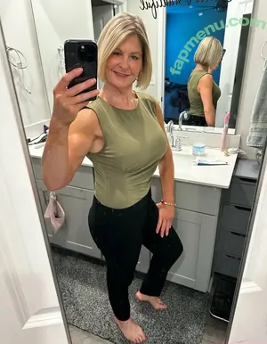 fitcountryclassy / candyrichards__ nude photo #0154