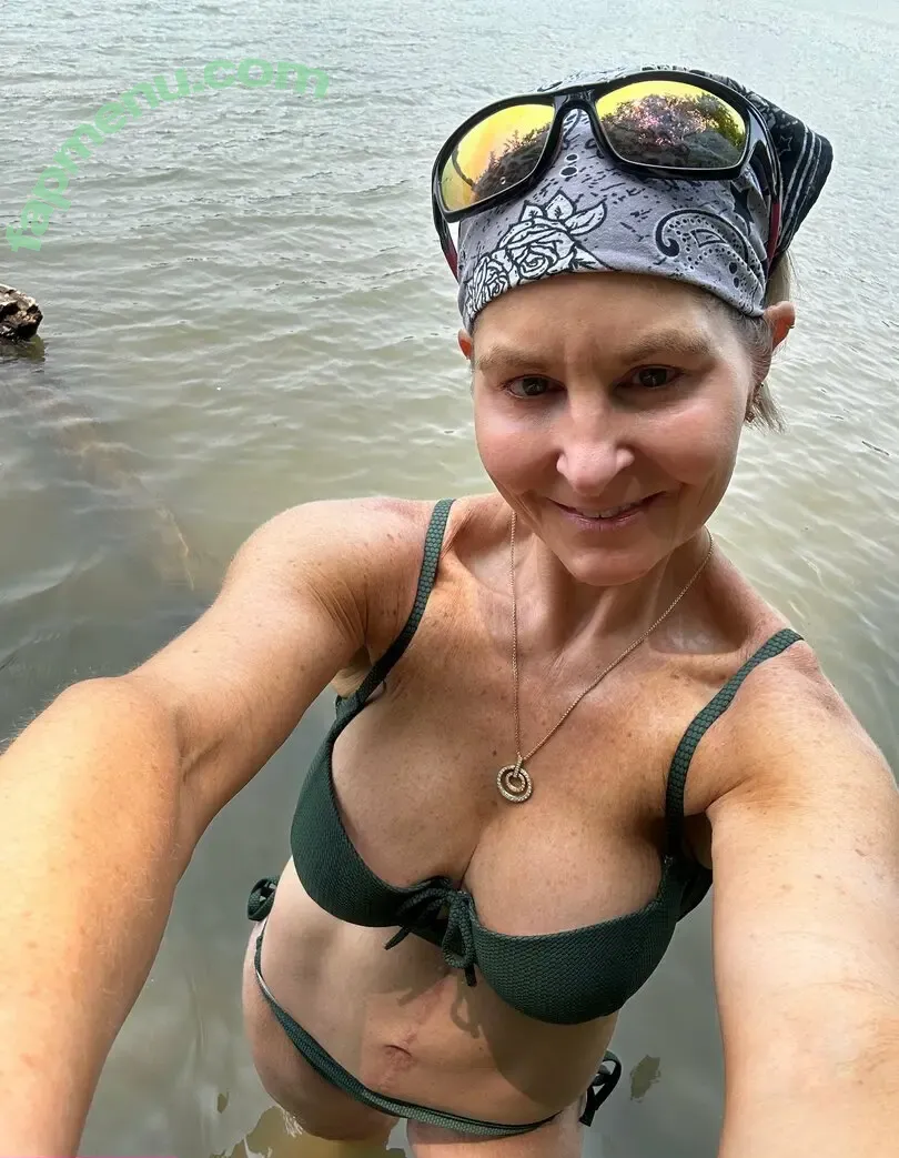 fitcountryclassy nude photo #0131 (candyrichards__)