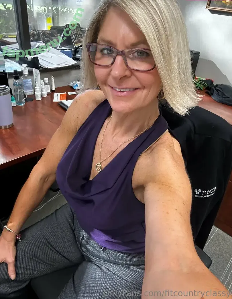 fitcountryclassy nude photo #0146 (candyrichards__)