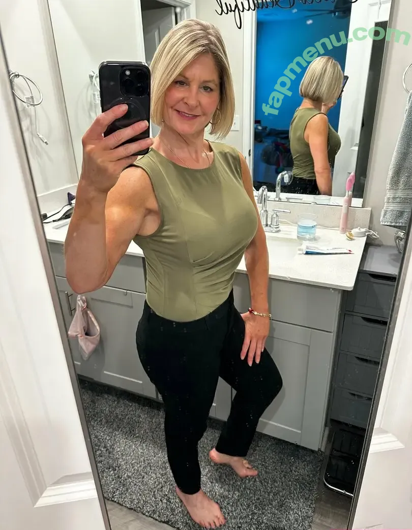 fitcountryclassy nude photo #0154 (candyrichards__)