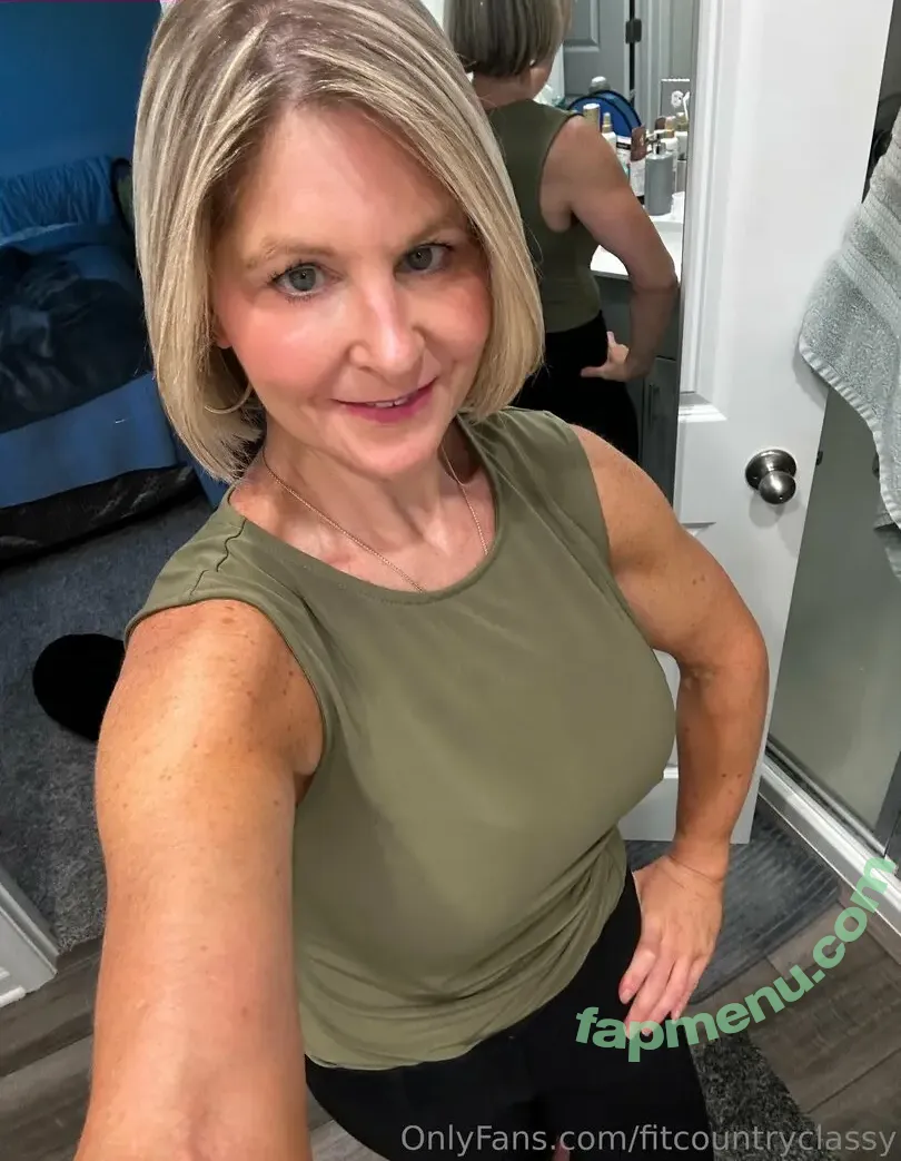 fitcountryclassy nude photo #0156 (candyrichards__)