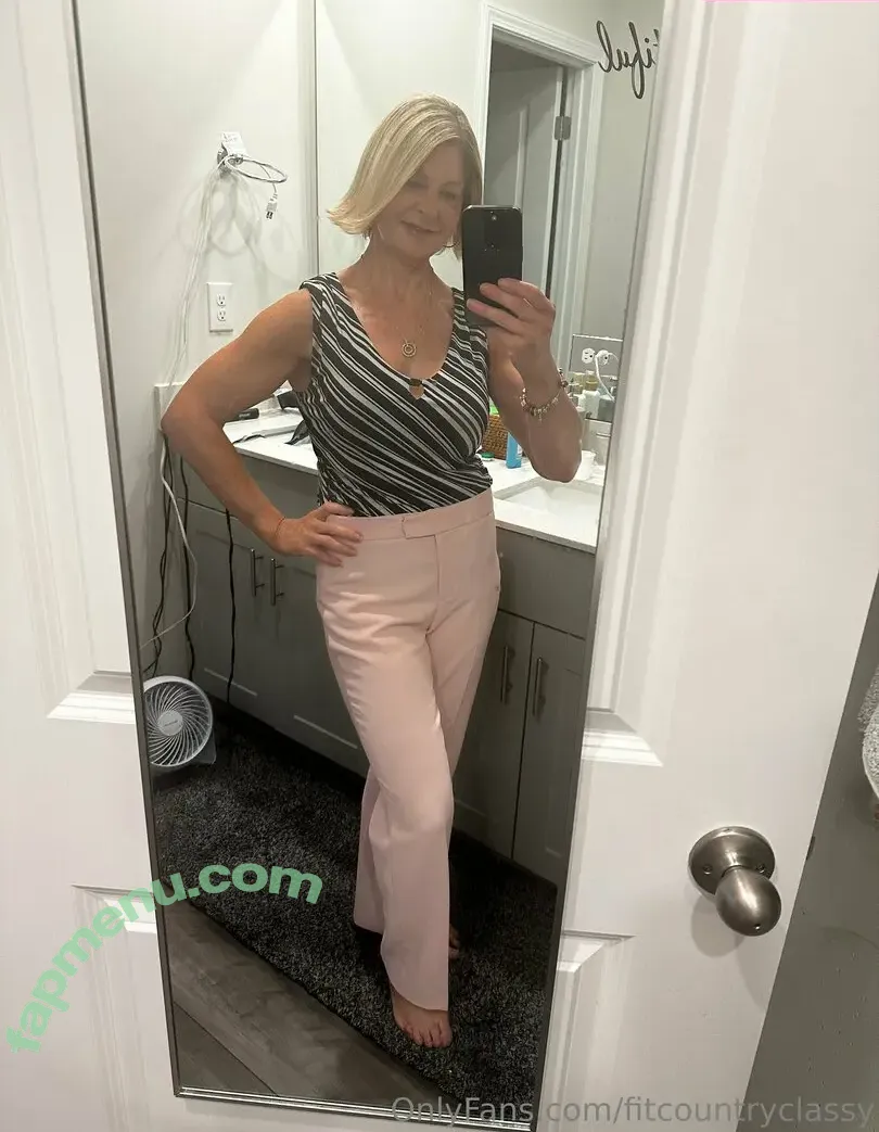 fitcountryclassy nude photo #0168 (candyrichards__)