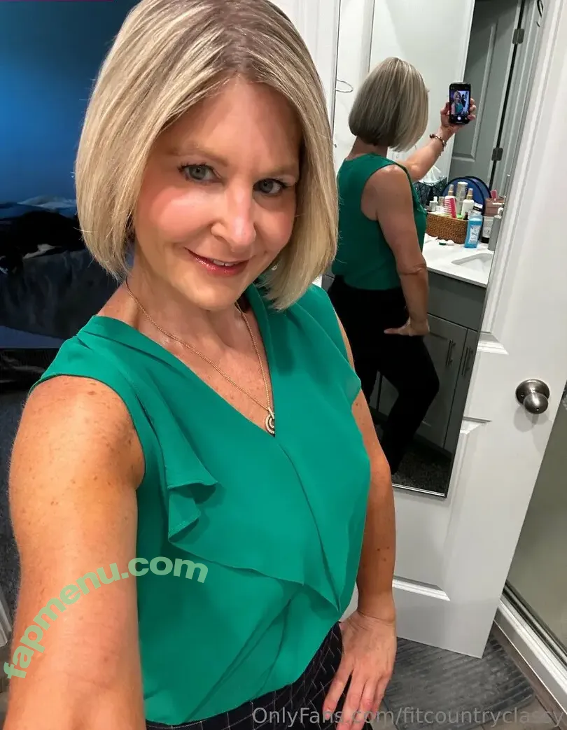 fitcountryclassy nude photo #0186 (candyrichards__)