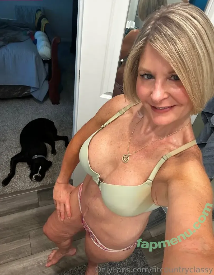 fitcountryclassy nude photo #0187 (candyrichards__)