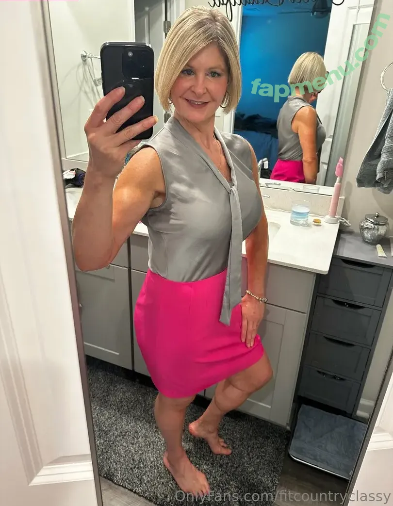 fitcountryclassy nude photo #0194 (candyrichards__)