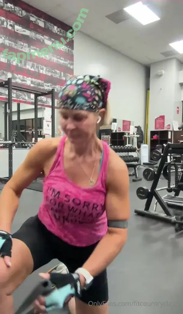 fitcountryclassy nude photo #0196 (candyrichards__)