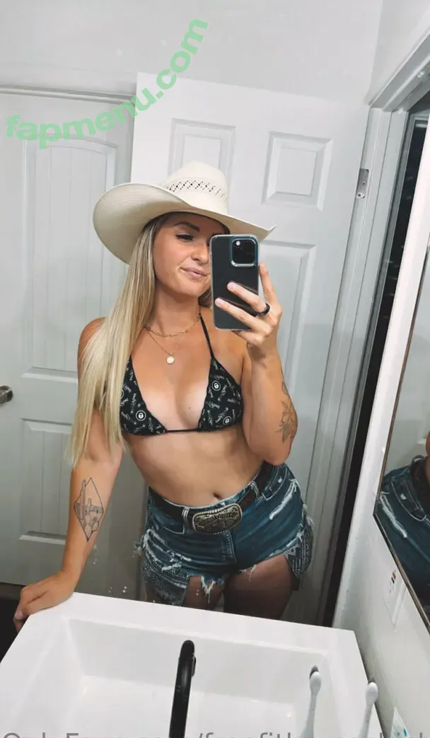 fithorsechickfree nude photo #0001 (fithorsechickfree)