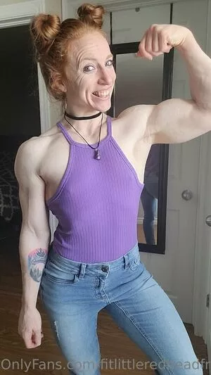 fitlittleredheadfree / fit_little_redhead nude photo #0044