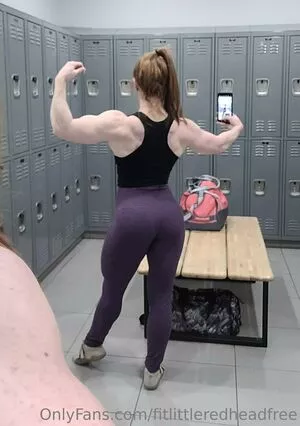 fitlittleredheadfree / fit_little_redhead nude photo #0072