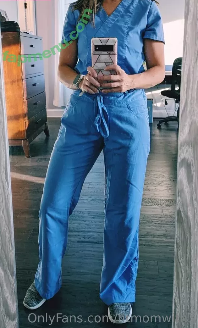 fitmomwith3 nude photo #0019 (momfitwith3)