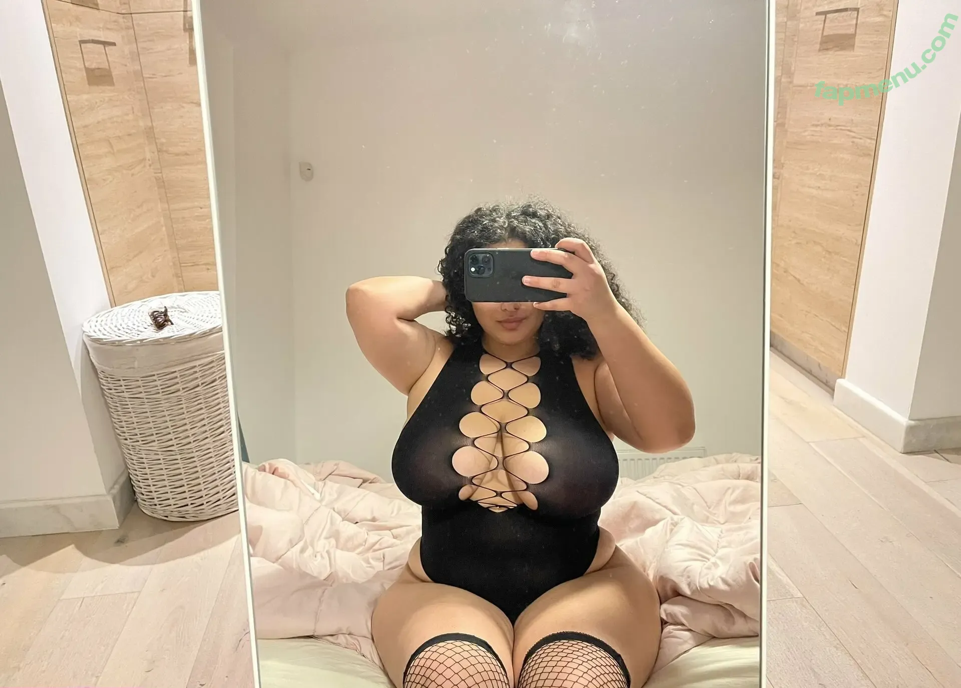 fizzyhasrizz nude photo #0002 (fizzy-rizzy)