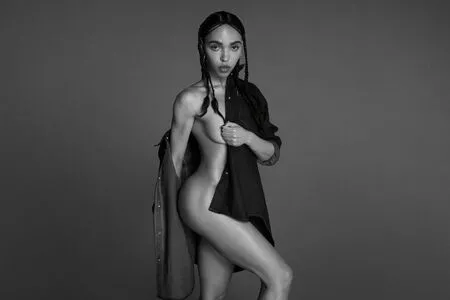 FKA Twigs / FKAtwigs nude photo #0028