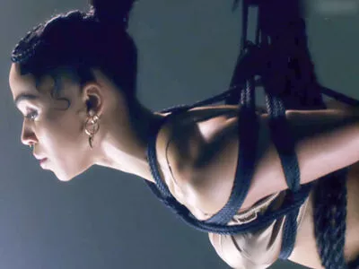 FKA Twigs / FKAtwigs nude photo #0125