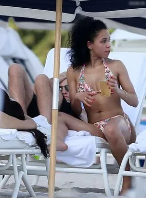 FKA Twigs / FKAtwigs nude photo #0138