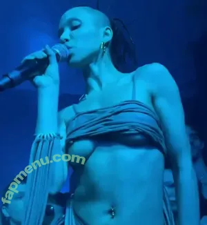 FKA Twigs / FKAtwigs / febbytwigs nude photo #0316