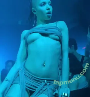 FKA Twigs / FKAtwigs / febbytwigs nude photo #0319