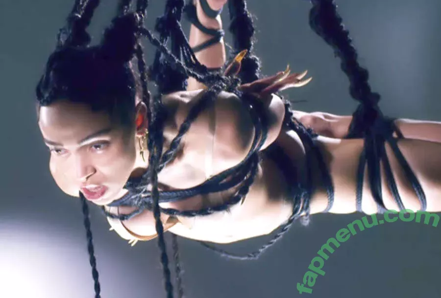 FKA Twigs nude photo #0131 (FKAtwigs)