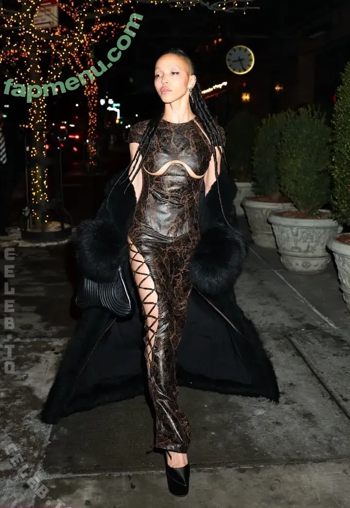 FKA Twigs nude photo #0450 (FKAtwigs / febbytwigs)