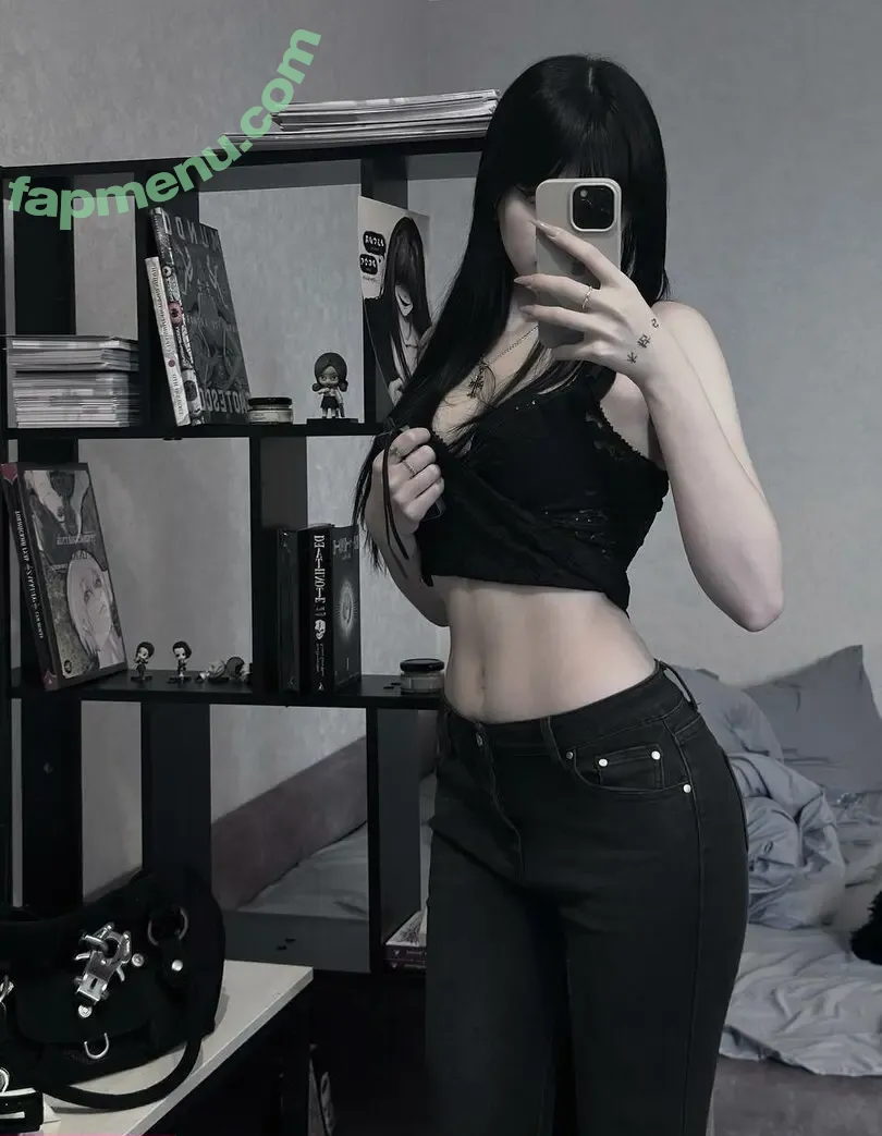 Fknyui nude photo #0012 (Fknyui)