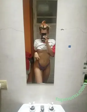  nude photo #0003