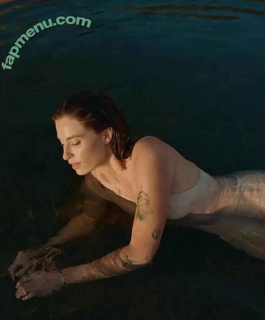 Fletcher nude photo #0054 (findingxfletcher / fletcheeer)