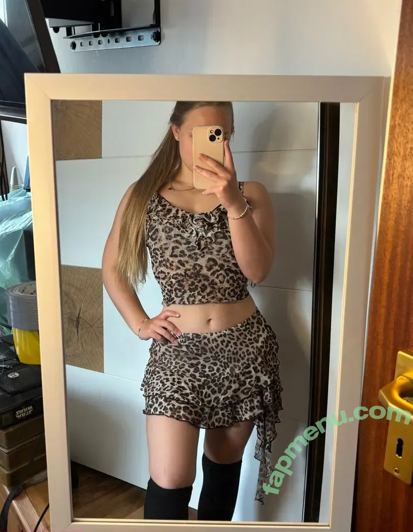 FleurSkywalker nude photo #0143 (fleurskywalkerr)