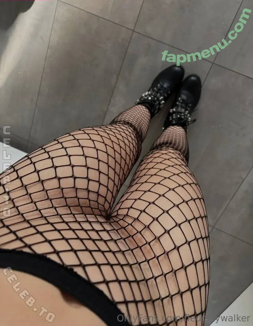 FleurSkywalker nude photo #0202 (fleurmariebonnet / fleurskyywalkerr)