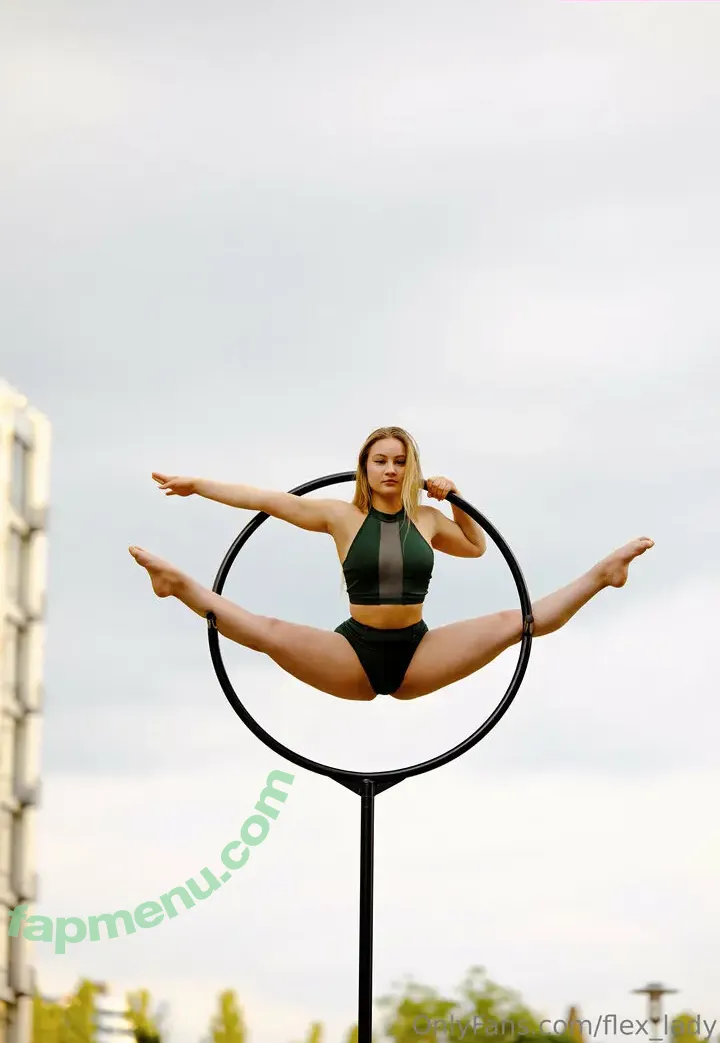 flex_lady nude photo #0066 (flexladyco)